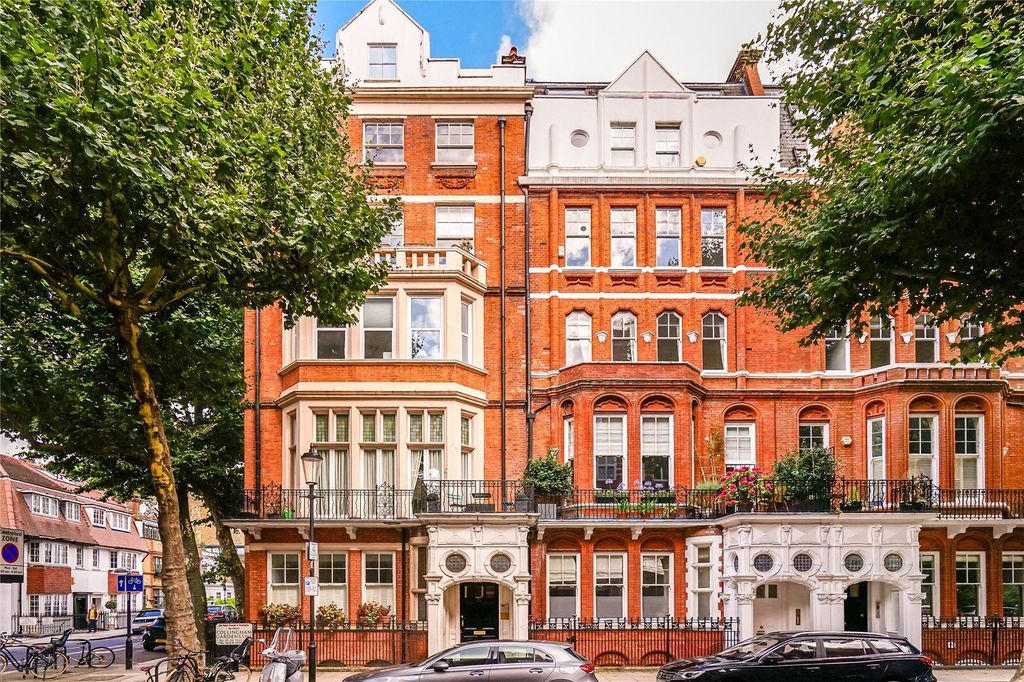 Property photo 2 of 12