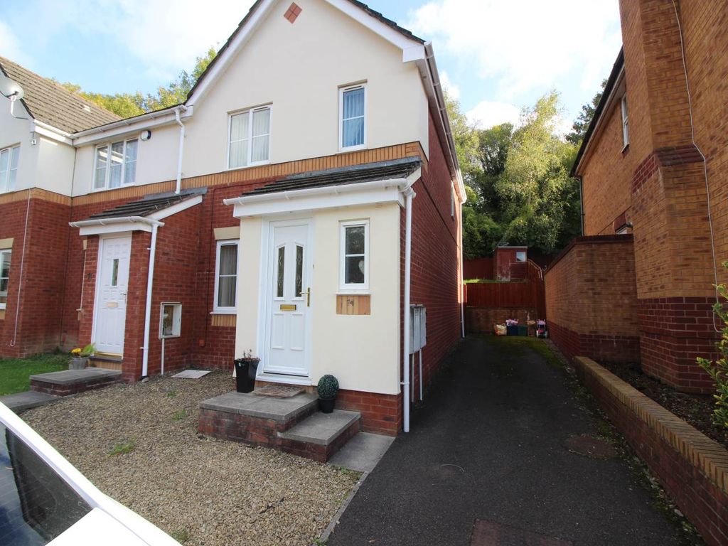 Property photo 1 of 8 External