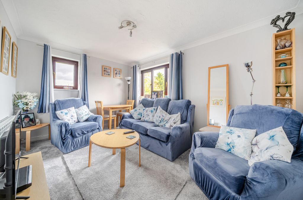 Property photo 2 of 19 1371052-11-6908A3...