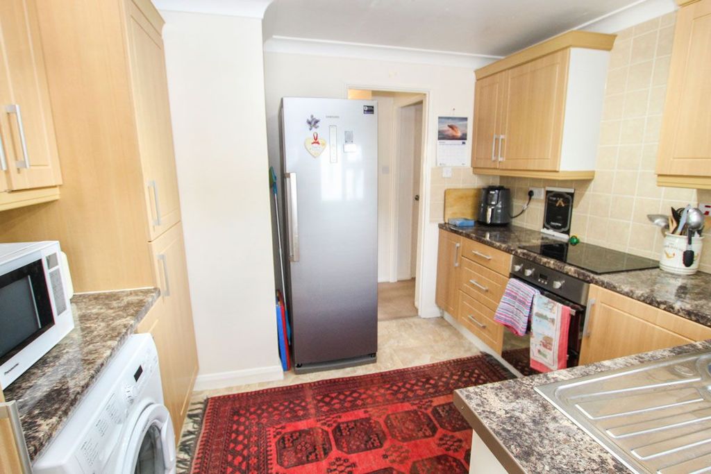 Property photo 3 of 13