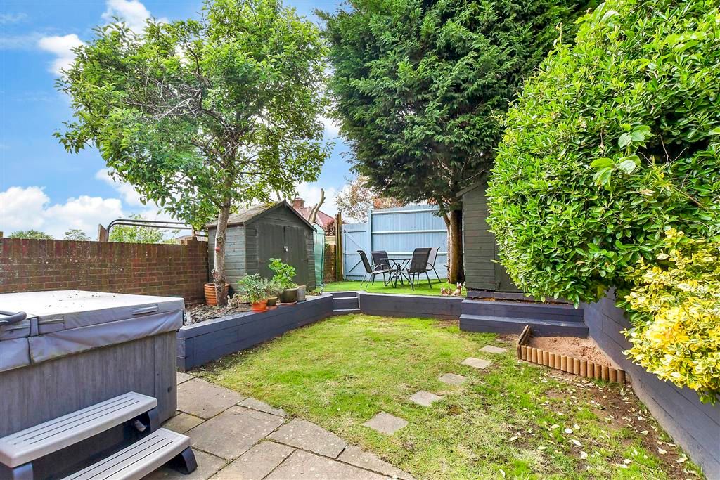 Property photo 1 of 17 Rear Garden