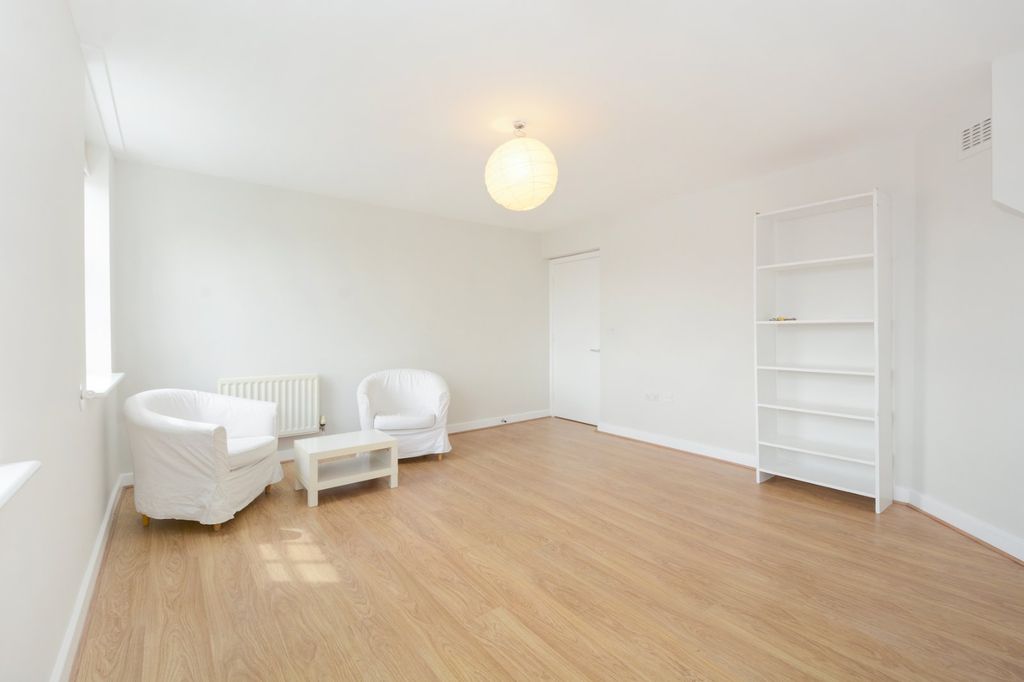 Property photo 3 of 12 Reception Room