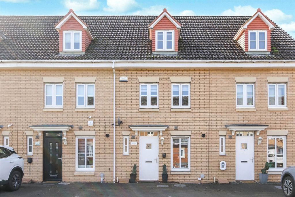 Property photo 1 of 22 Picture No. 04