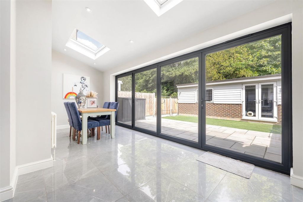 Property photo 1 of 18 Main Road-15.Jpg