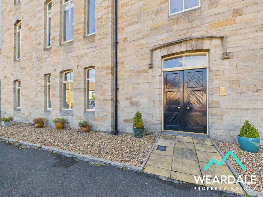 Property photo 1 of 34