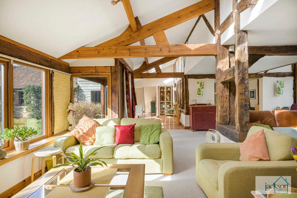 Property photo 2 of 38 26_73967_Watermarked