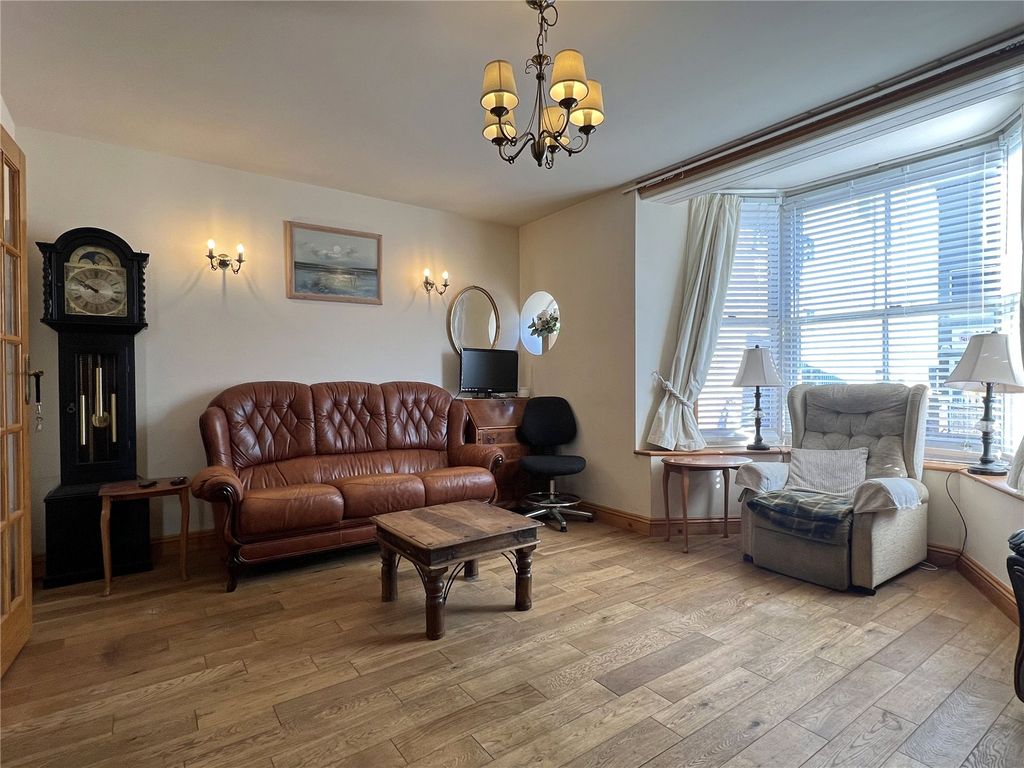 Property photo 2 of 19 Sitting Room