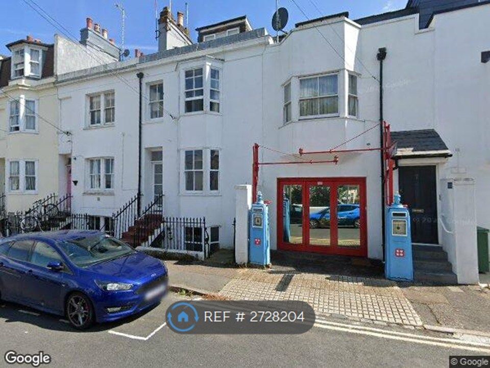 Property photo 1 of 6