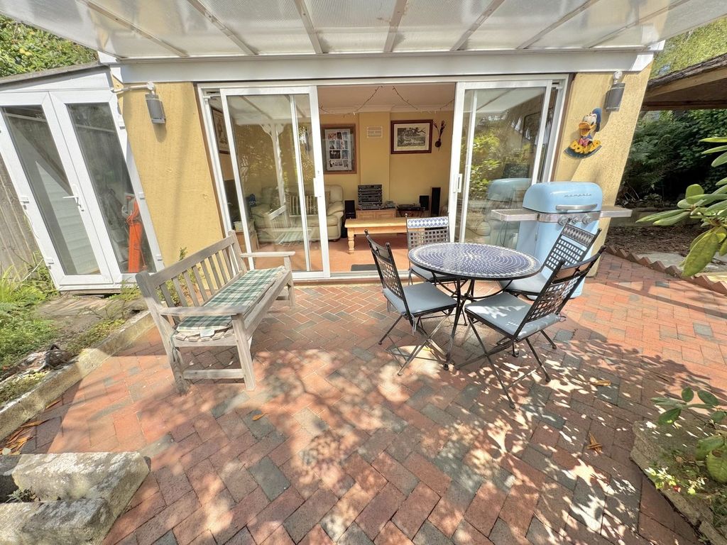 Property photo 2 of 37