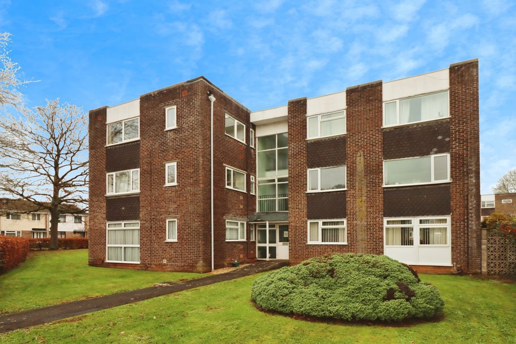 Property photo 1 of 18 Front