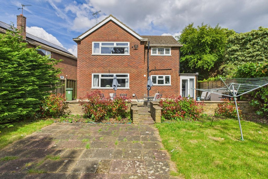 Property photo 2 of 19
