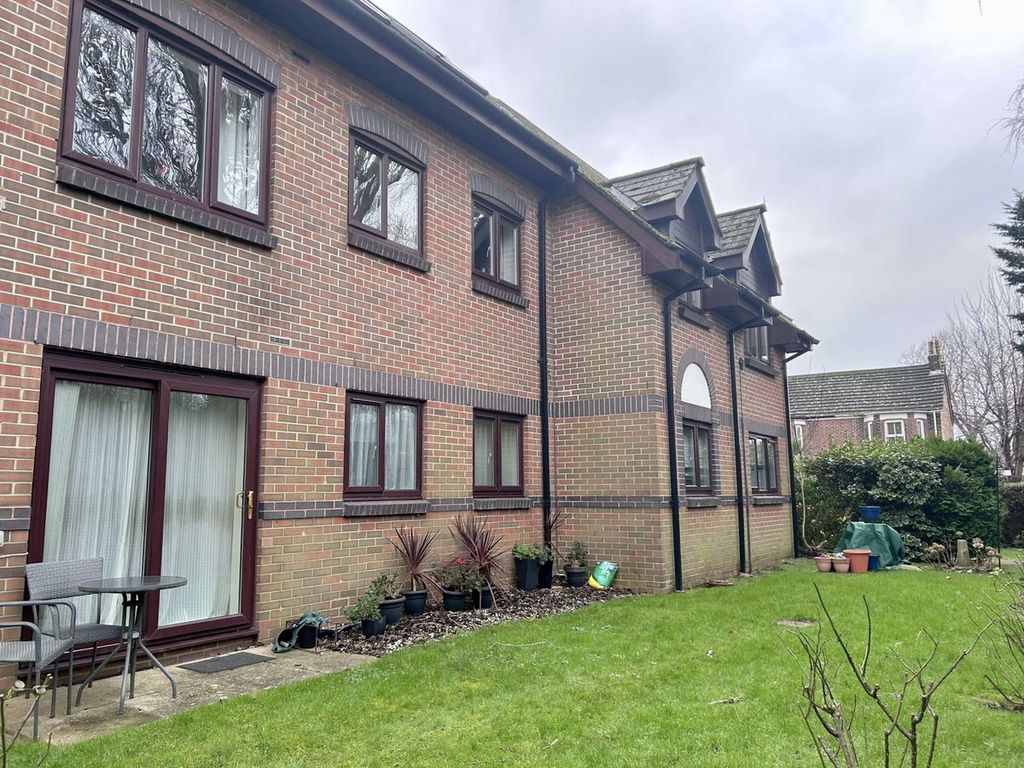 Property photo 3 of 8