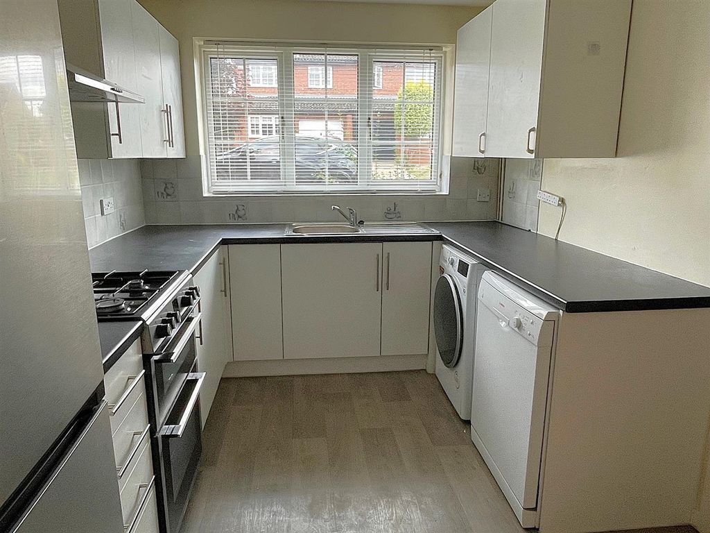 Property photo 2 of 12 Kitchen.Jpg