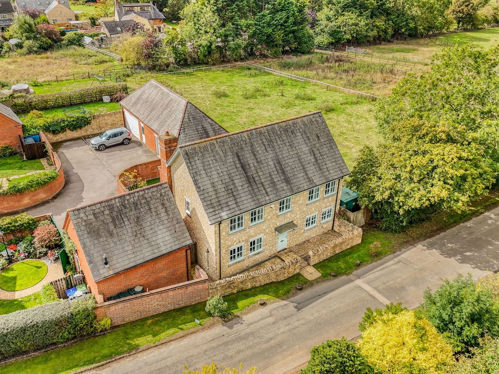 Property photo 1 of 30