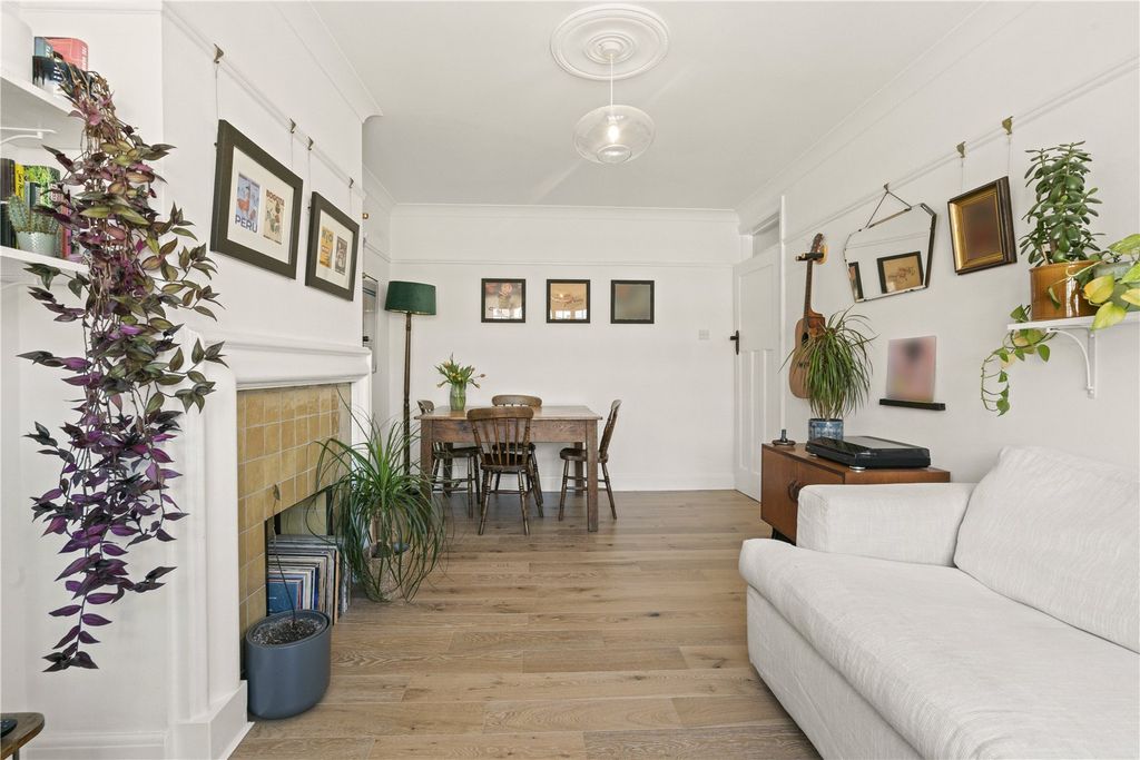 Property photo 3 of 14 Picture No. 06