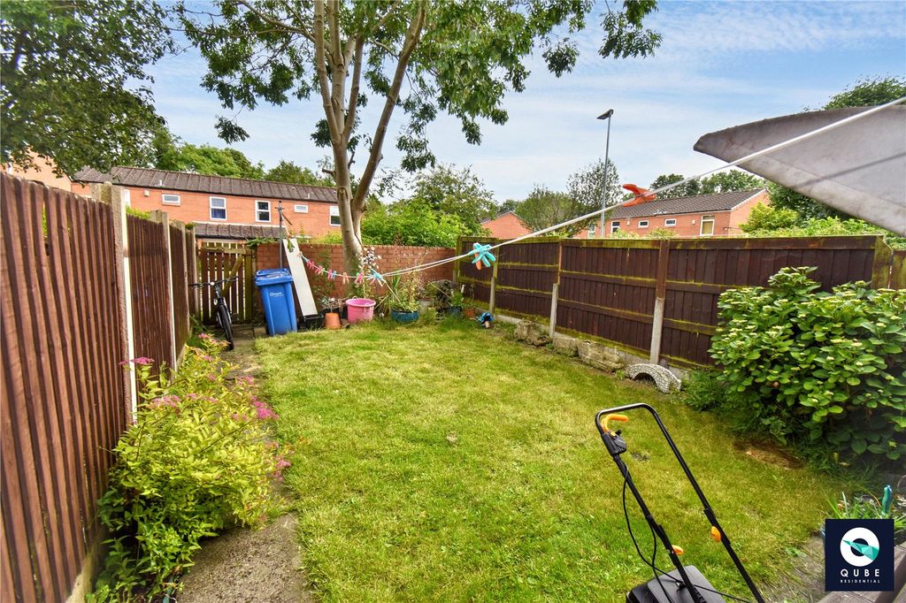 Property photo 3 of 16 Picture No. 14