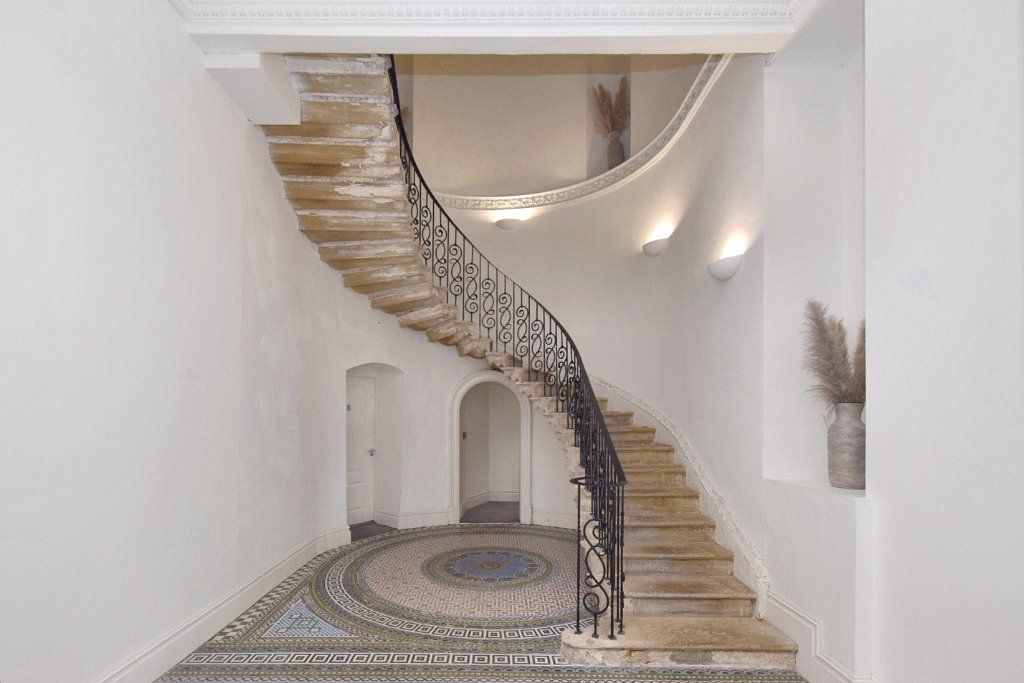 Property photo 2 of 13 Communal Hall