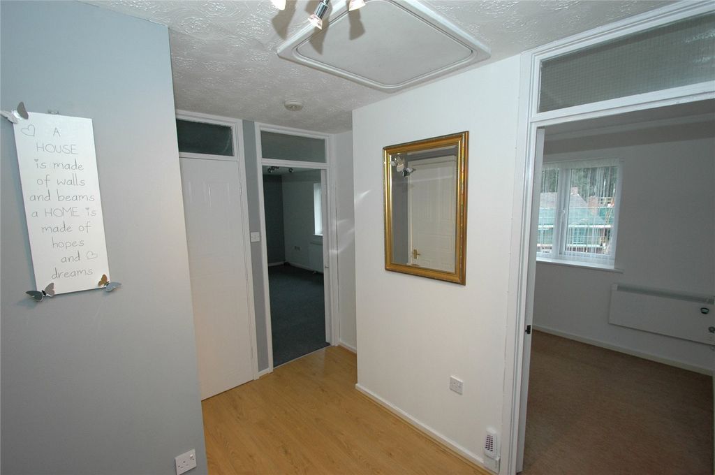 Property photo 3 of 8 Picture No. 08