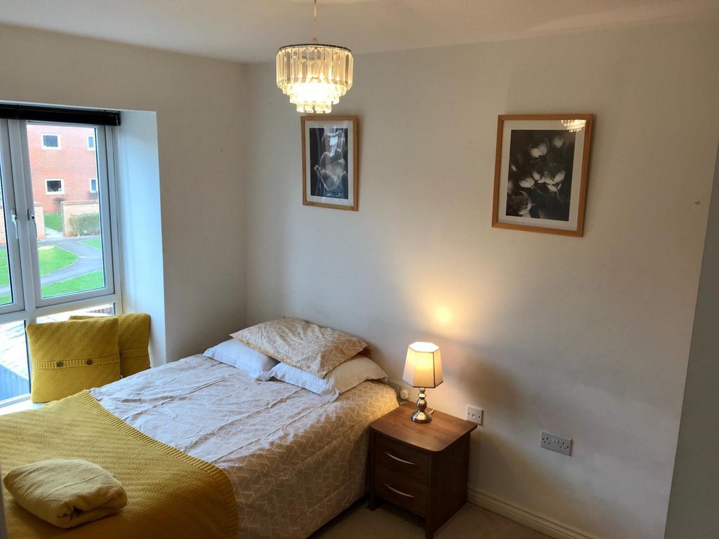 Property photo 2 of 12