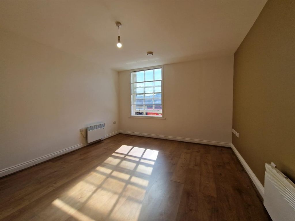 Property photo 2 of 7 Whatsapp Image 2025-09-22 At 15.38.33.Jpeg