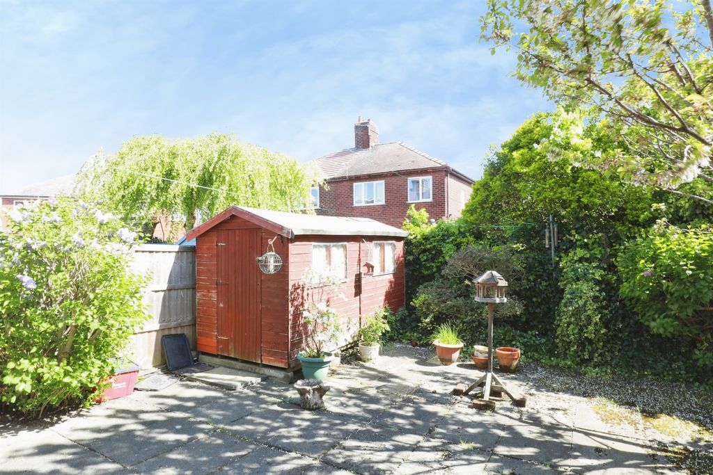 Property photo 3 of 16