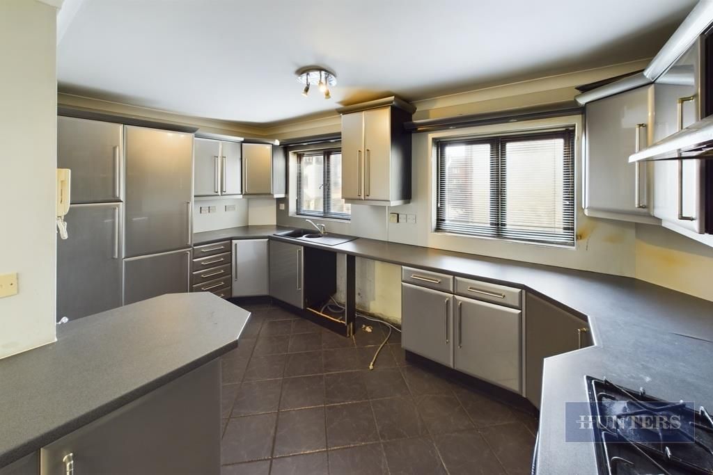 Property photo 2 of 30 Cam01635G0-Pr0297-Still012.Jpg