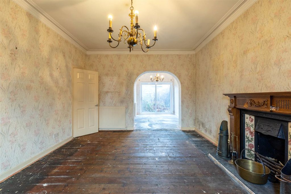 Property photo 3 of 30 Picture No. 12