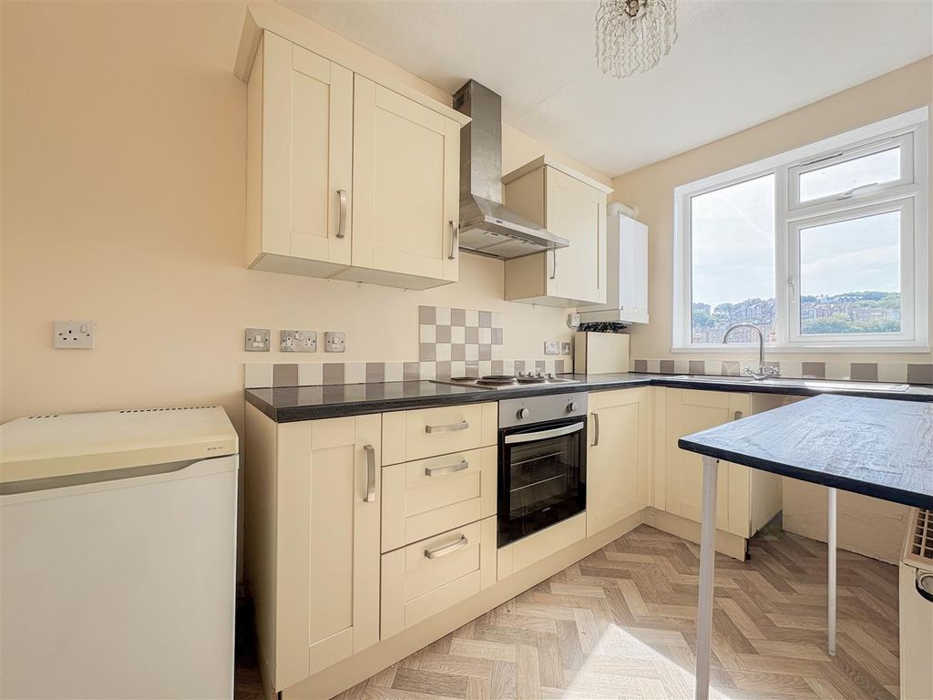 Property photo 2 of 16 Kitchen