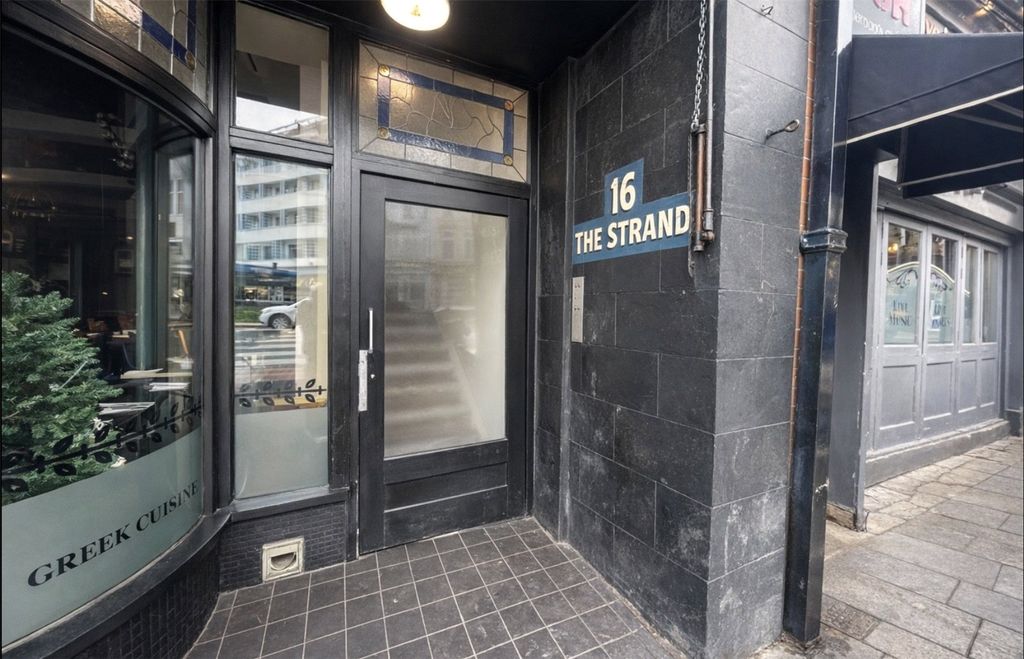 Property photo 2 of 6 Picture No. 08