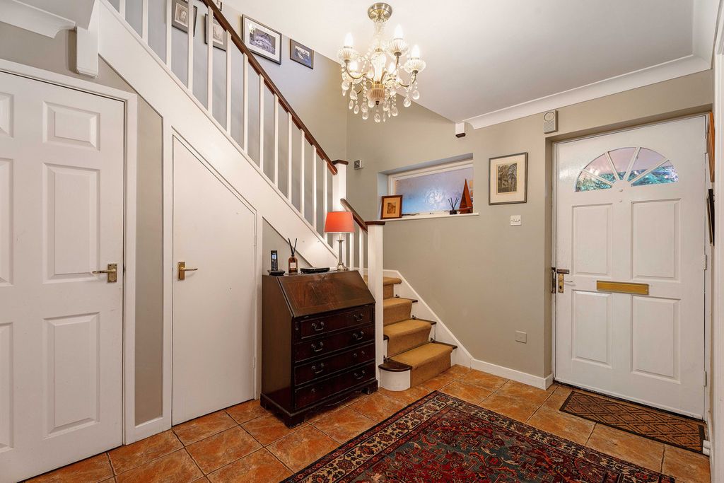 Property photo 3 of 29