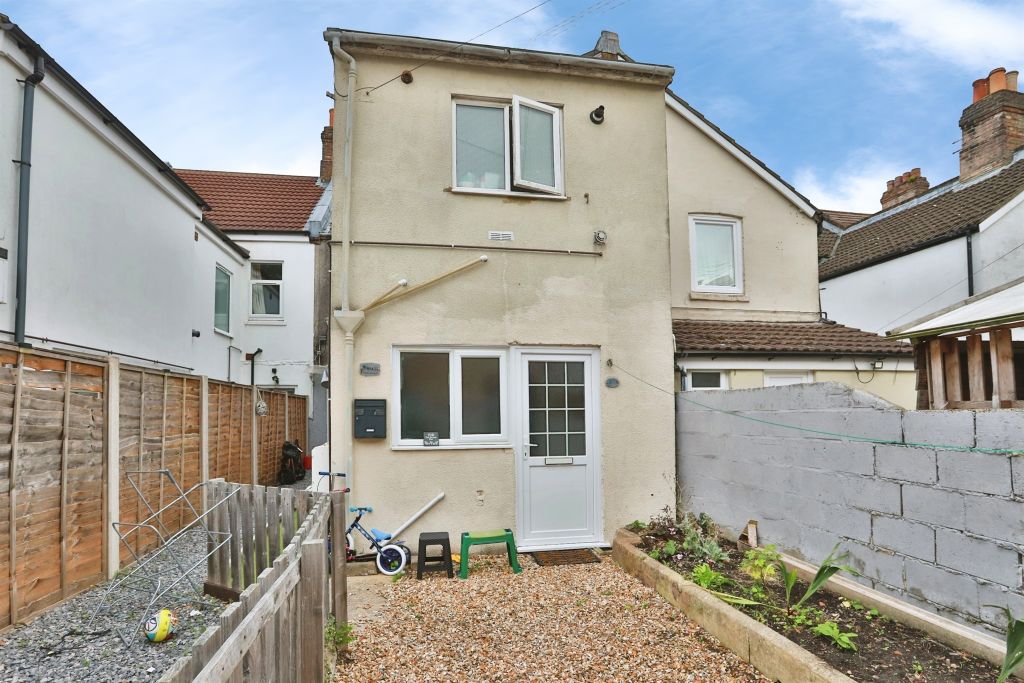 Property photo 1 of 14