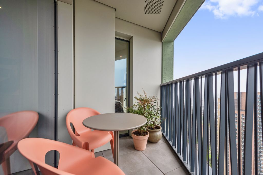 Property photo 1 of 29