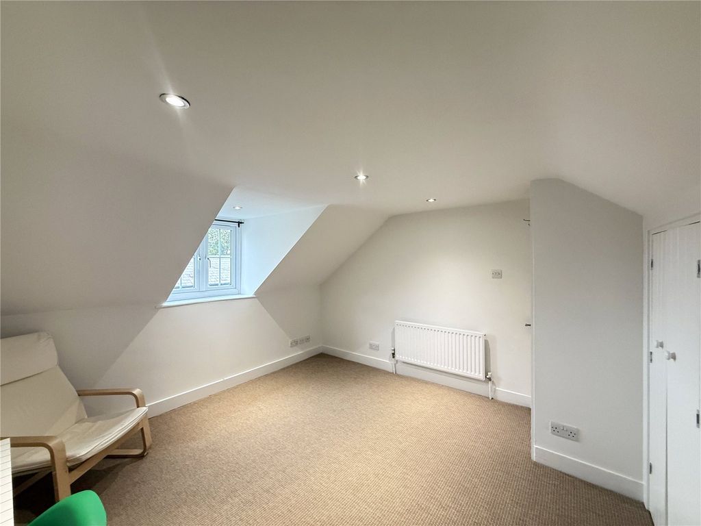 Property photo 2 of 10 Picture No. 03