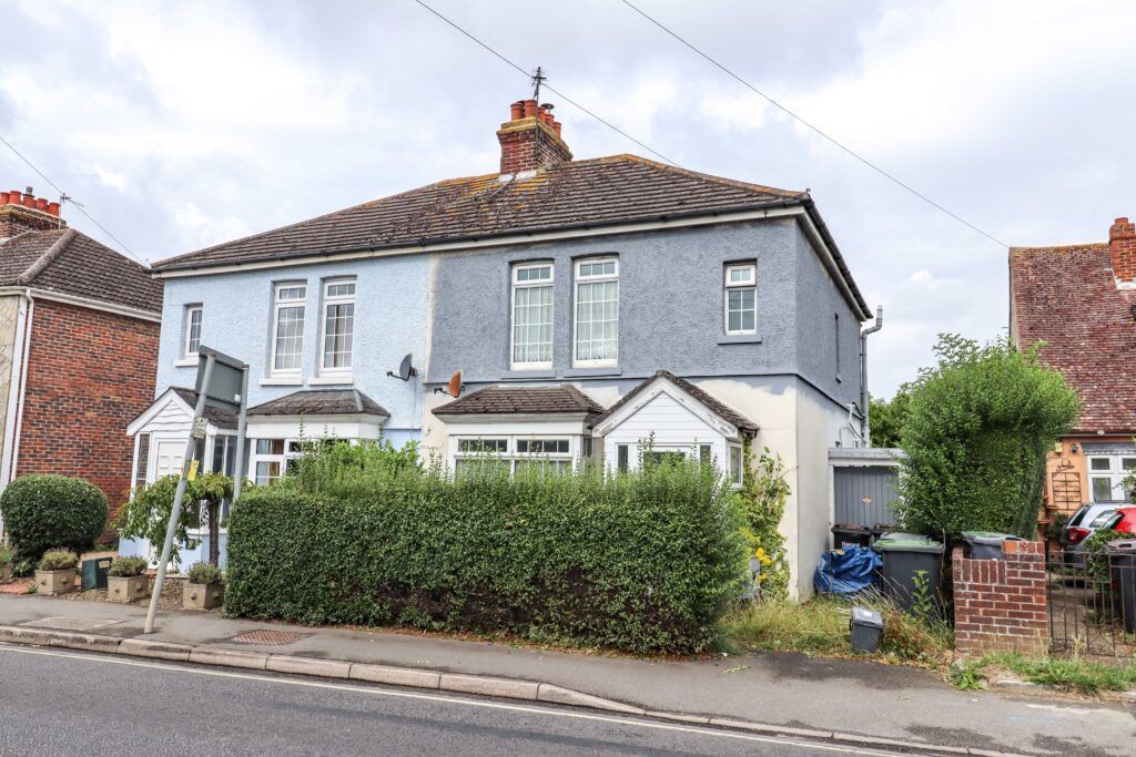 Property photo 1 of 9