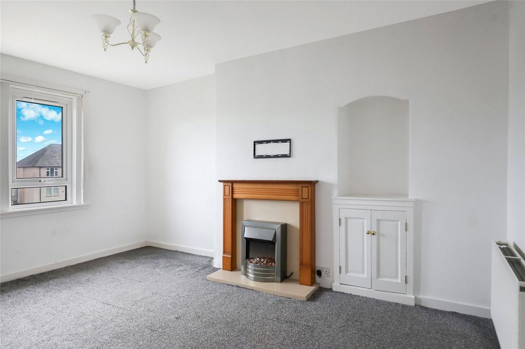 Property photo 2 of 21 Picture No. 03