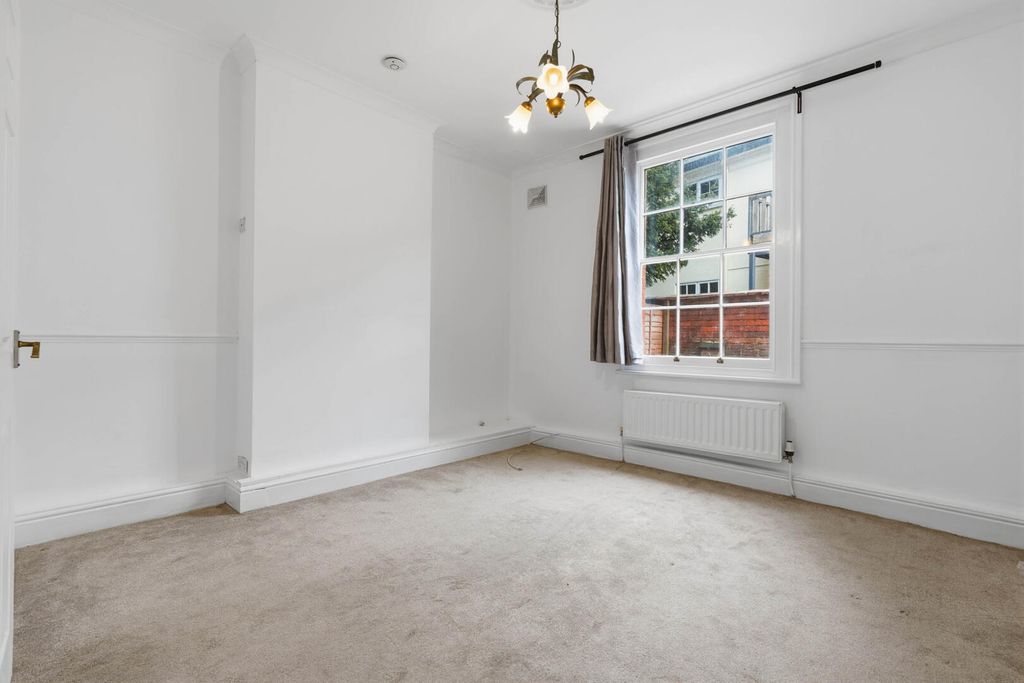 Property photo 2 of 15 Living Room