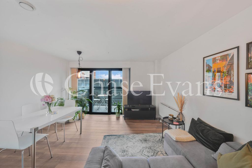 Property photo 1 of 12 Living