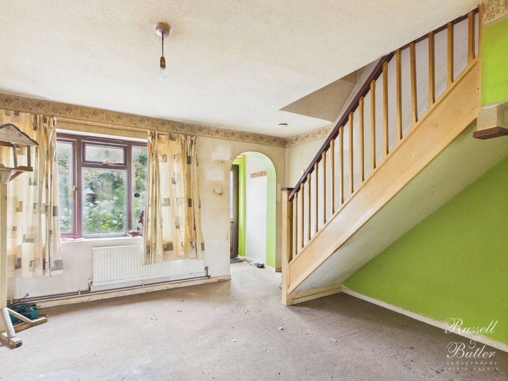 Property photo 3 of 12 Cam01386G0-Pr0173-Still002