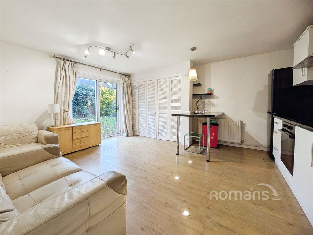 Property photo 3 of 10 Picture No. 11