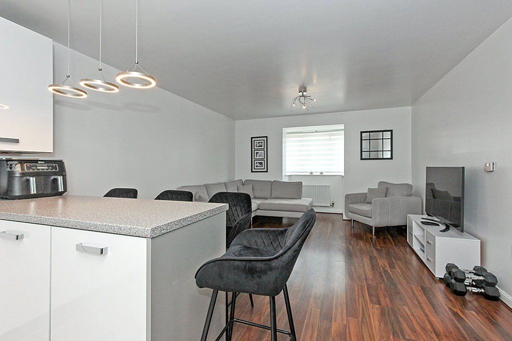 Property photo 1 of 17 Picture No. 06