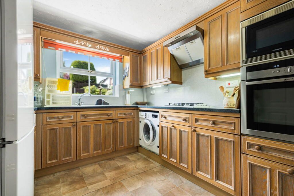 Property photo 3 of 22