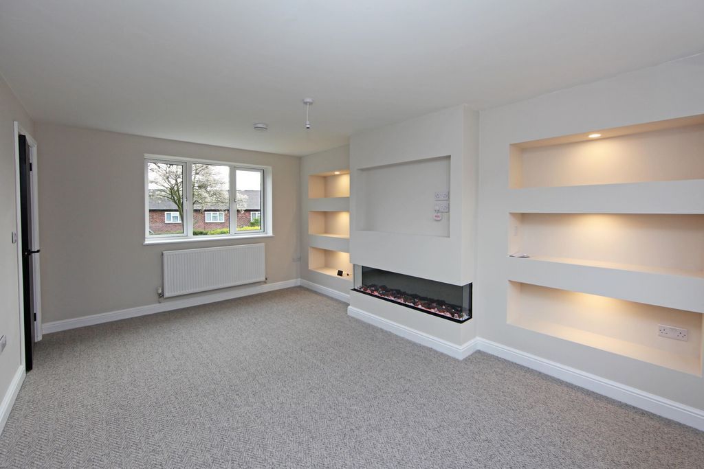 Property photo 3 of 17 Photo 3