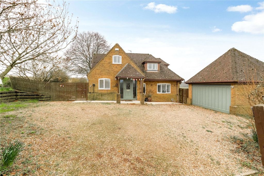 Property photo 3 of 32 Picture No. 33