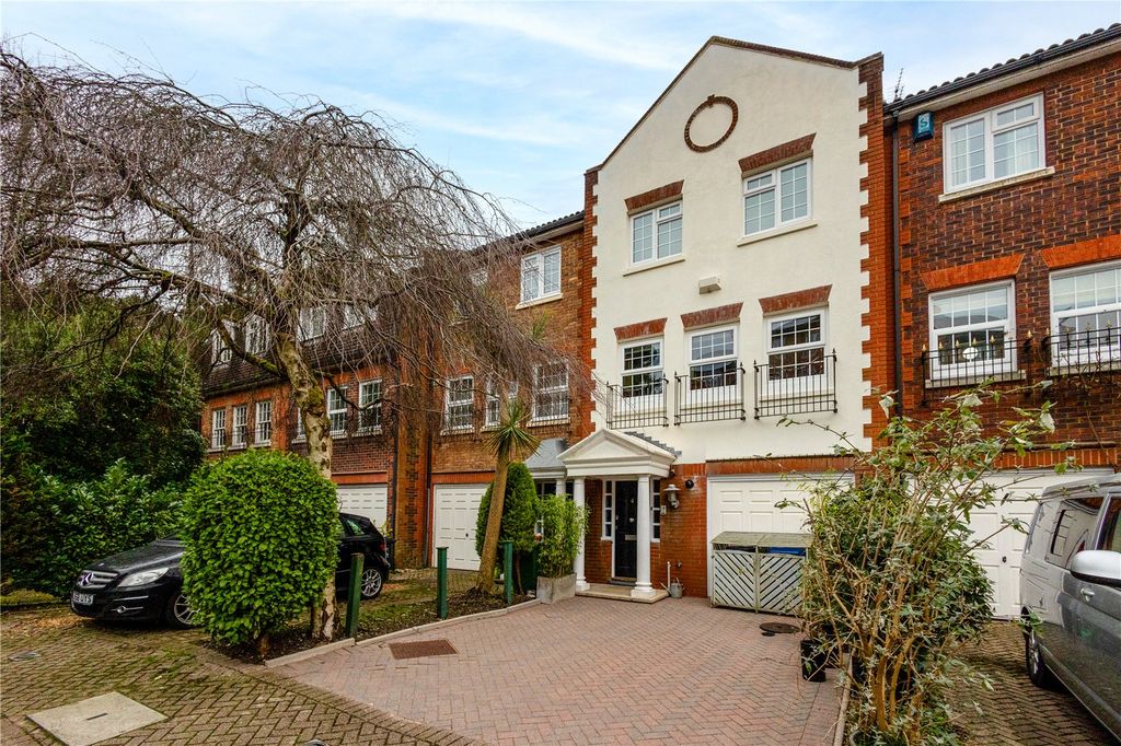Property photo 2 of 28 Picture No. 30