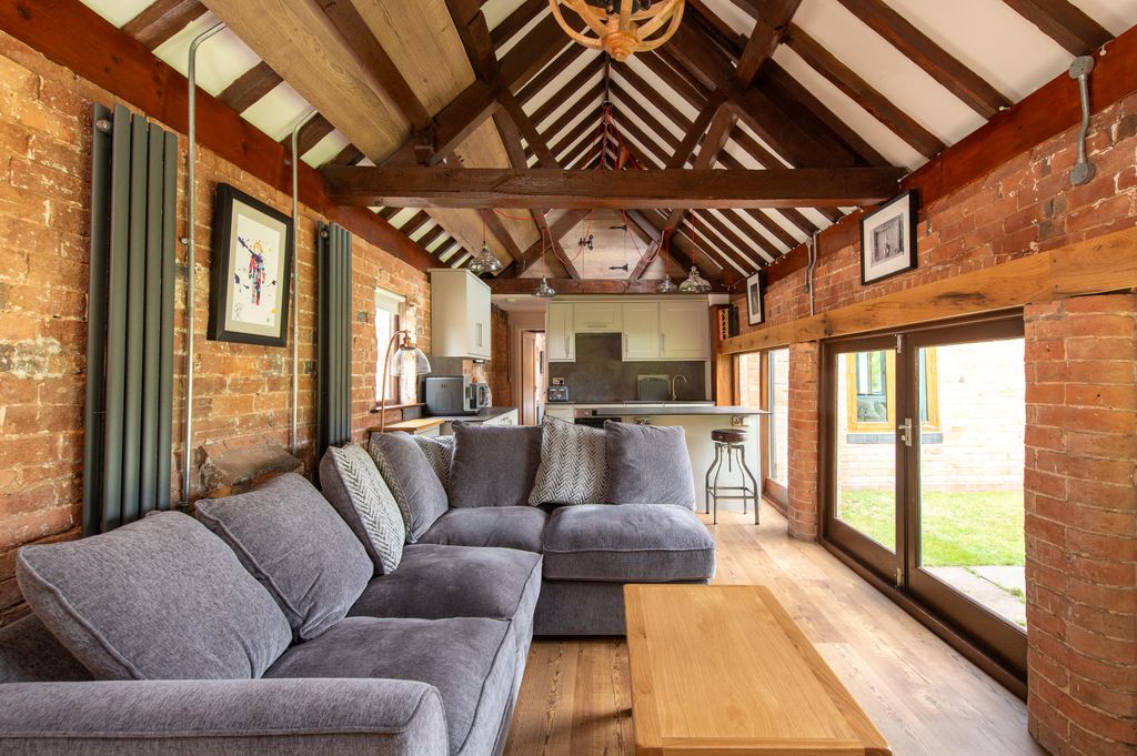 Additional image 24 of 11 bed farm for saleKings Lane, Snitterfield, Stratford-Upon-Avon, Warwickshire CV37.