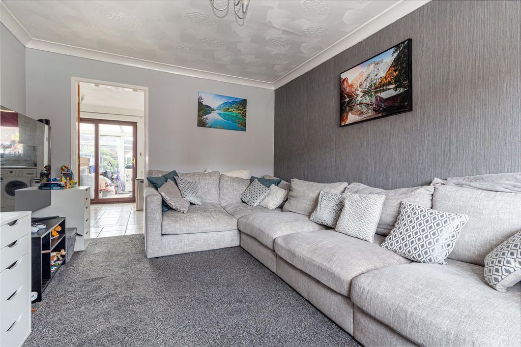 Property photo 3 of 17 Living-Room-1.Jpg