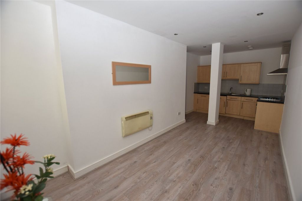 Property photo 2 of 10 Picture No. 02