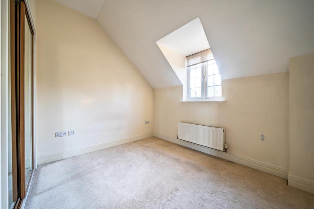 Property photo 2 of 20 Bedroom