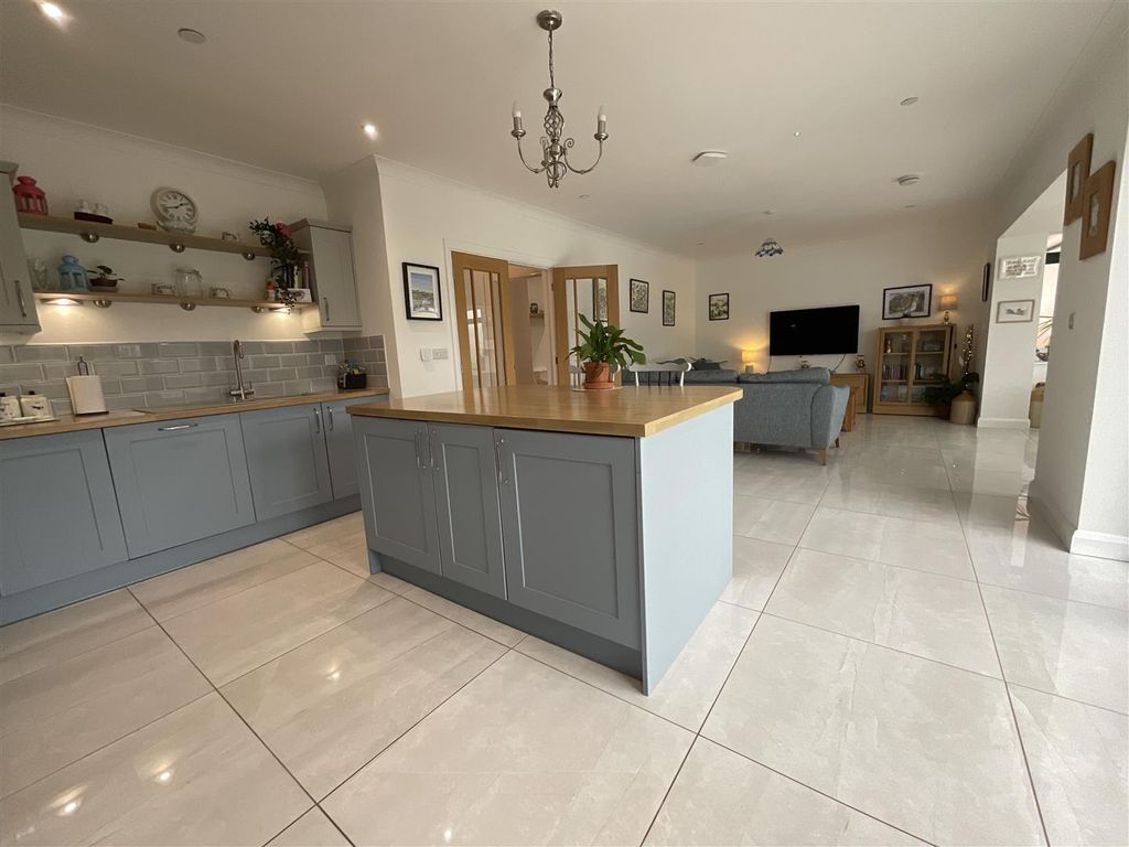 Property photo 3 of 25 Img_4699.Jpg