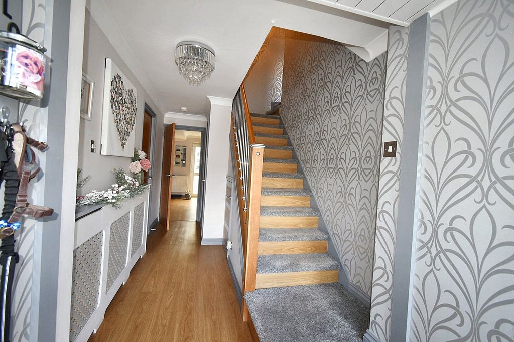 Property photo 3 of 38